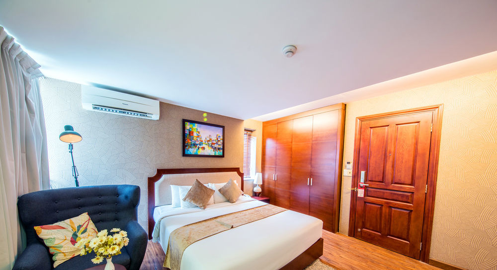 Crown Diamond Hotel - Phu My Hung District 7 Ho Şi Min Dış mekan fotoğraf